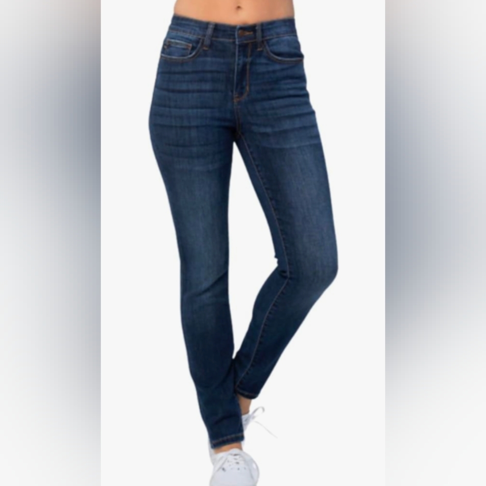 Judy Blue Jeans - Relaxed fit, size 9/29